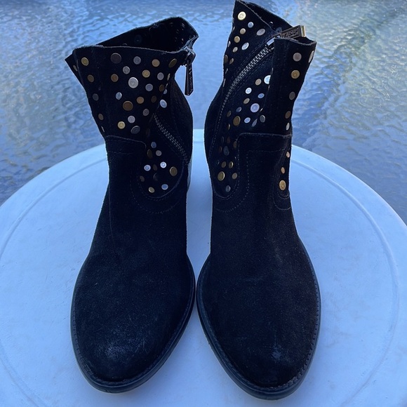 NWOT Anthropologie SEY Black Suede Boots With Metal Studs, Sz 8, Retail $250 - Picture 3 of 10